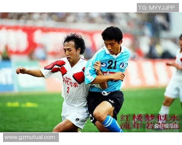 足球明星壮汉的真实身份揭秘及其辉煌职业生涯回顾