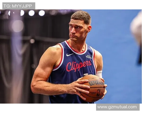 布鲁克洛佩斯：从NBA巨星到篮球战术的创新者与领导者